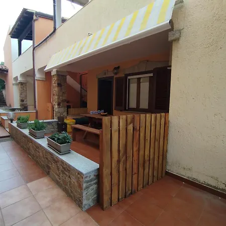 アパート Arianna's House By World